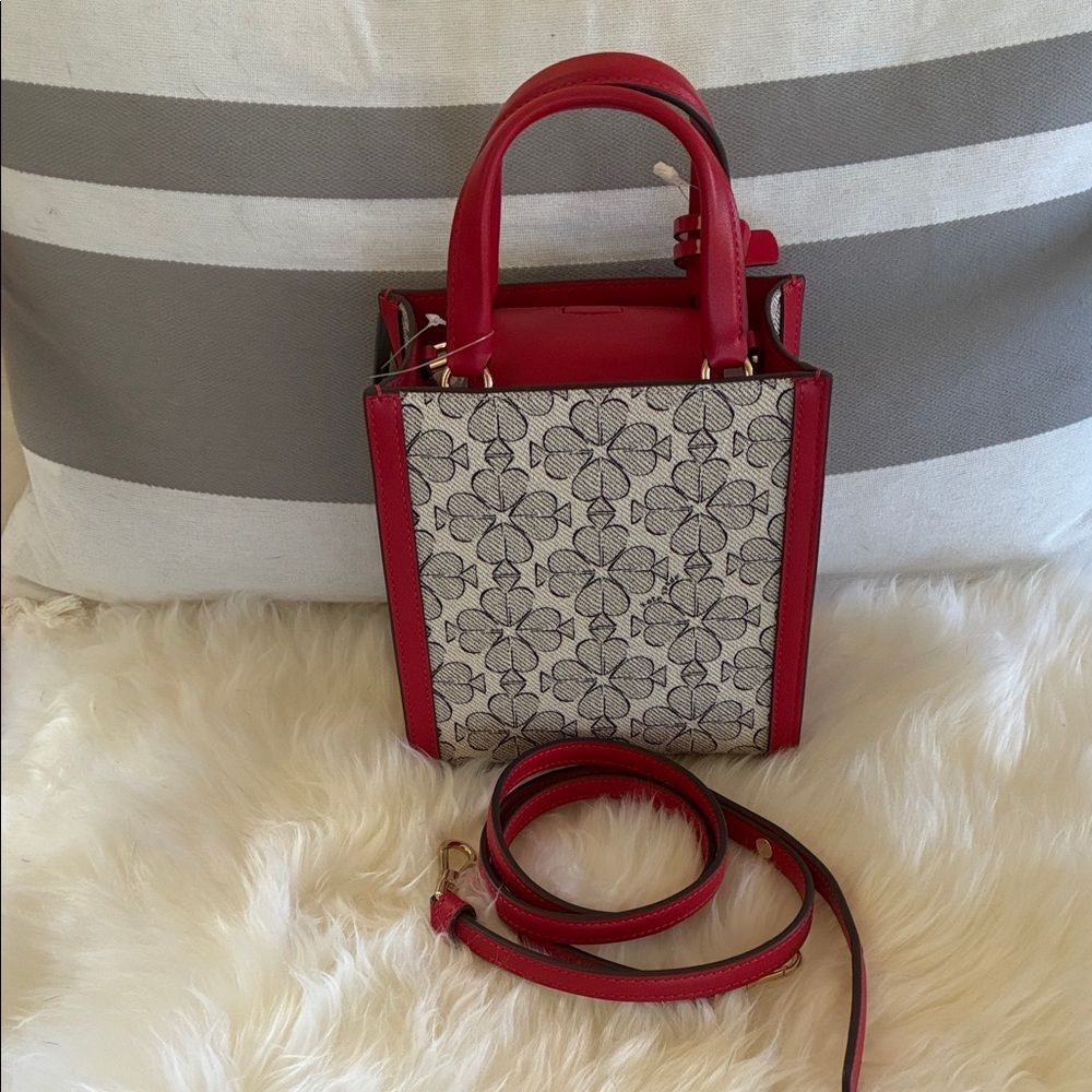 Kate Spade flower co cherry Vday edition mini bag NWT - Picture 6 of 8